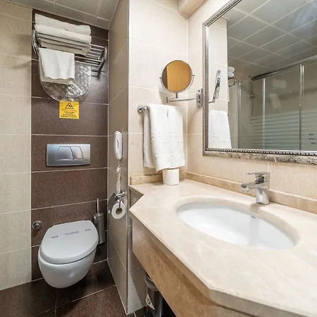 Hotel Grand Pasa 5*