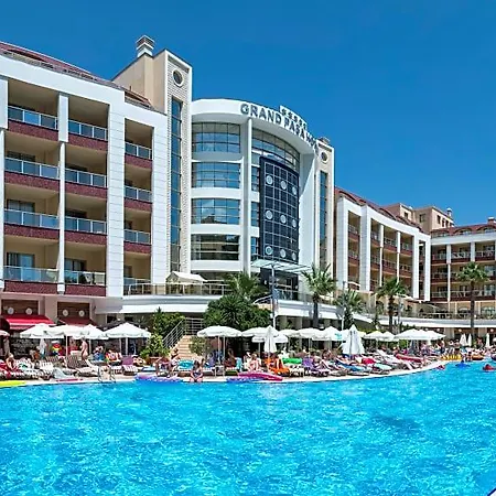 Hotel Grand Pasa 5*